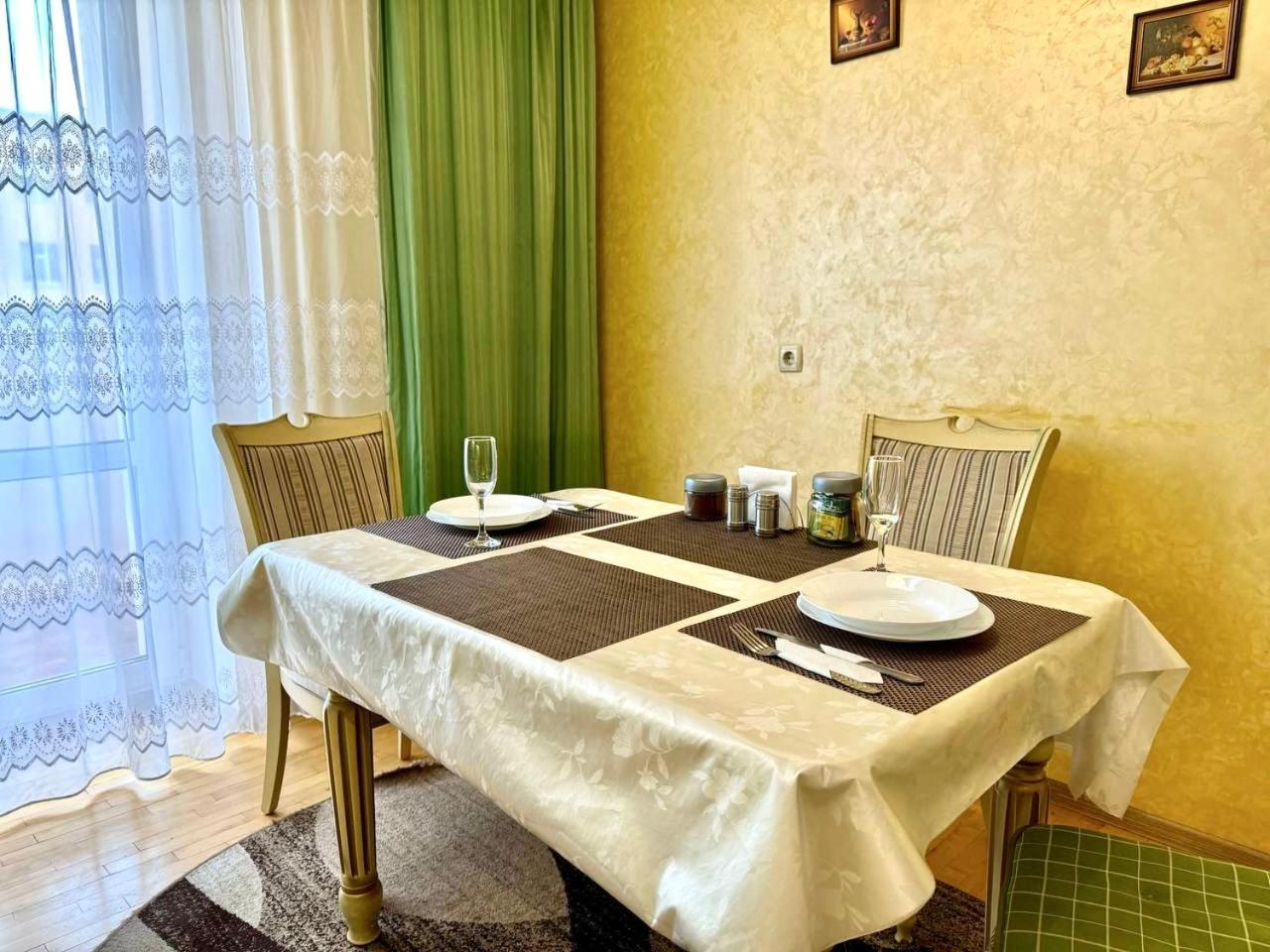 Apartpoltava: Elegant Spacious Apartments near Agrarian University Exterior photo